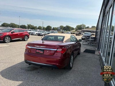 2013 Chrysler 200 Limited