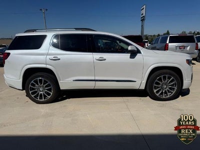 2023 GMC Acadia Denali