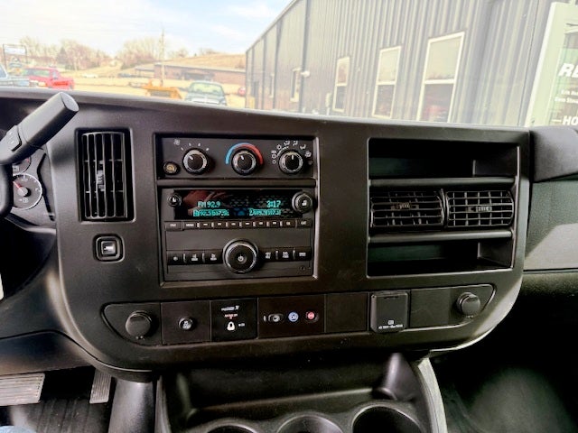 2023 GMC Savana Cargo 2500 Base