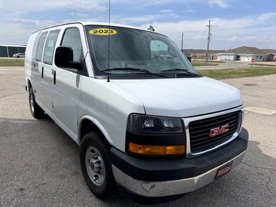 2023 GMC Savana Cargo 2500 Base