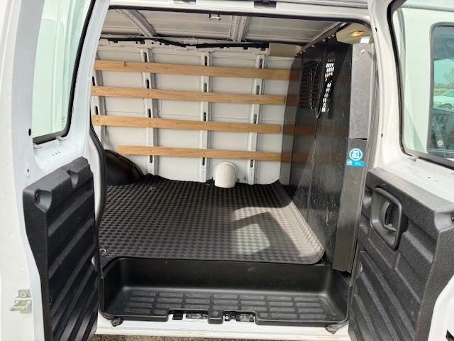 2023 GMC Savana Cargo 2500 Base
