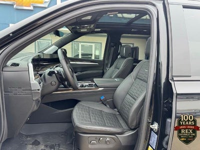 2025 Cadillac Escalade Sport Platinum