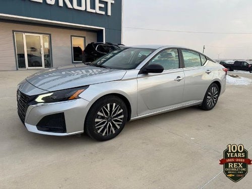 2025 Nissan Altima SV