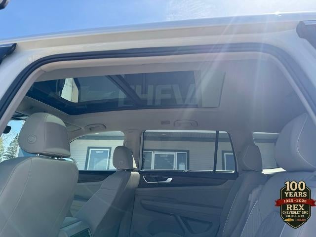 2025 Volkswagen Atlas 2.0T SEL Premium R-Line