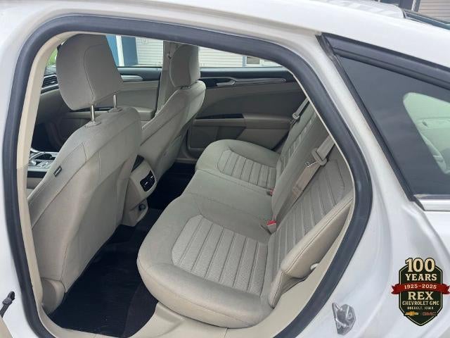2020 Ford Fusion SE