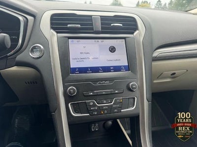 2020 Ford Fusion SE