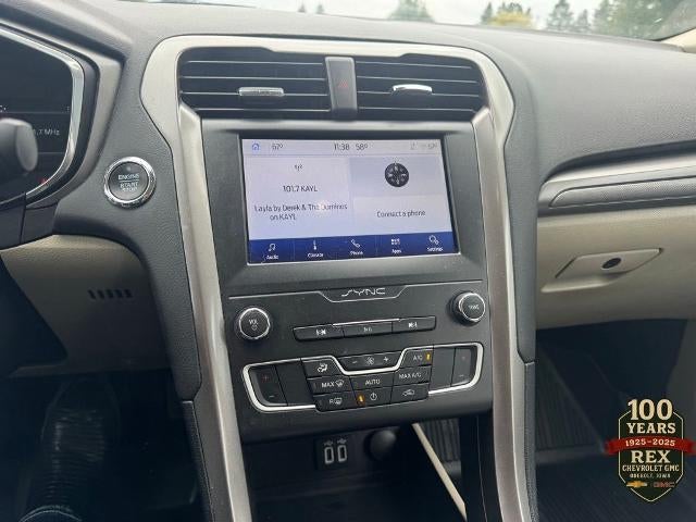 2020 Ford Fusion SE